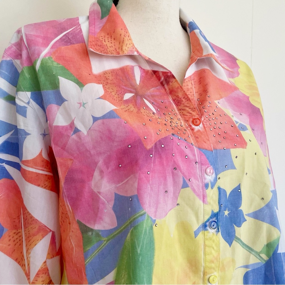 Vintage 90s Floral Photo Print Button Down Blouse - Picture 4 of 7
